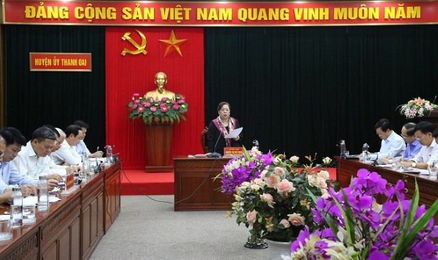 Chủ tịch HĐND và đoàn công tác của Thành phố làm việc với huyện Thanh Oai: Nỗ lực hoàn thành các chỉ tiêu nhiệm kỳ Đại hội Đảng bộ huyện 